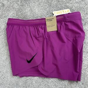 Nike AeroSwift Dri-Fit ADV 2" Running Shorts Mens Size Medium Fuchsia FN3349-518